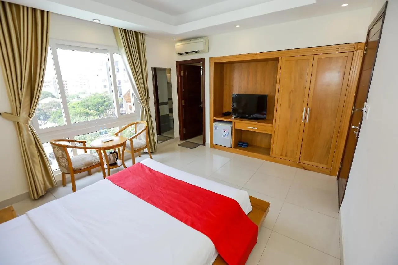 Caroline Sea Hotel 붕타우